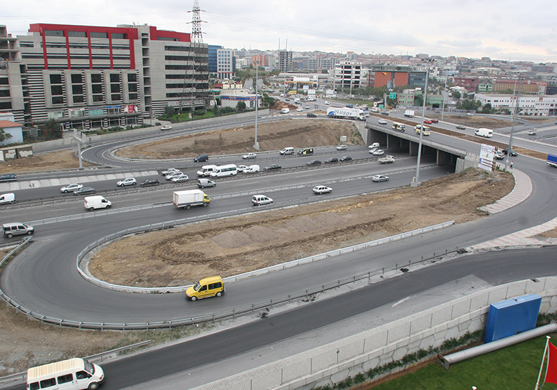 Bağcılar-Güneşli Otoyol Kavşağı